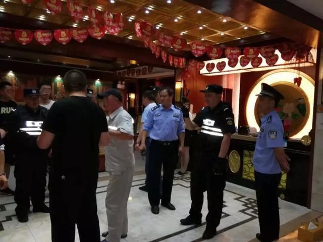 查获涉黄嫌疑人6名东宝警方突查城区足浴场所